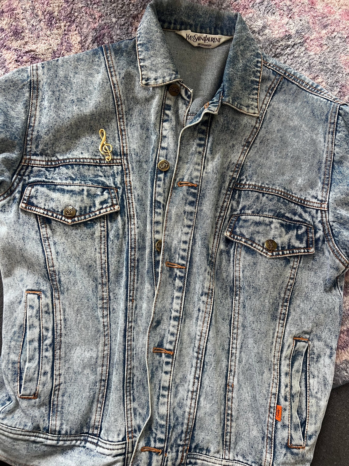 ヴィンテージ・ト音記号ブローチ