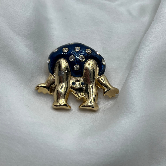 【デッドストック】遊び心あふれる「いないいないばあ」赤ちゃんのブローチ（ネイビーエナメル）｜1980sイギリス

Description