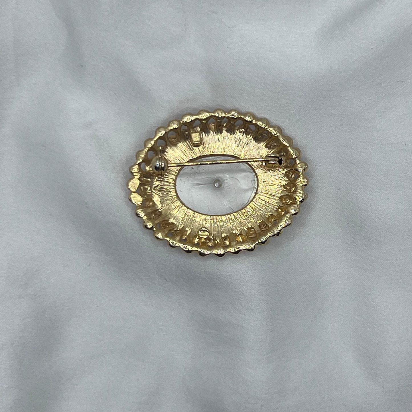 Vintage Lustrous Oval Pearl Brooch