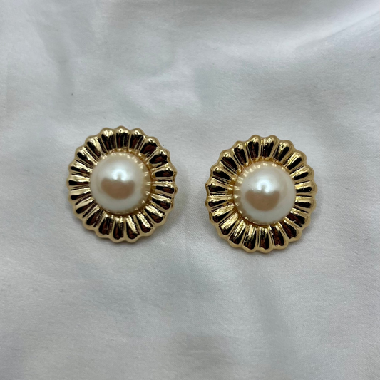Vintage Floral Pearl Earrings