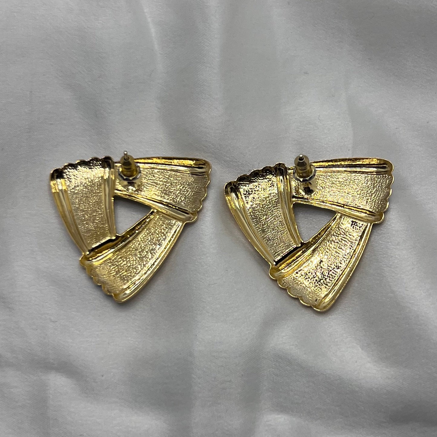 Black & Gold Geometric Stud Earrings – 1980s