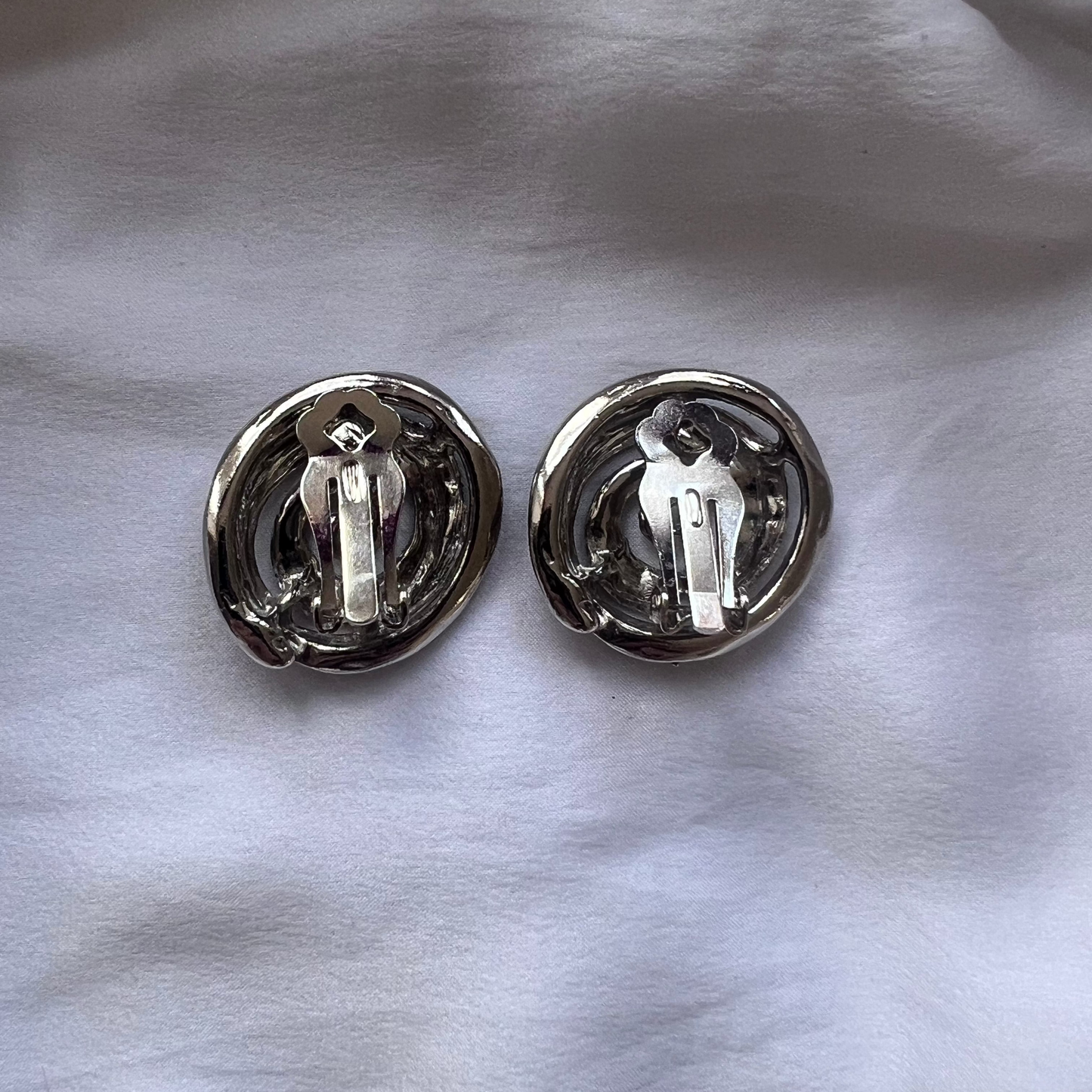 Vintage Silver Swirl Clip-on Earrings